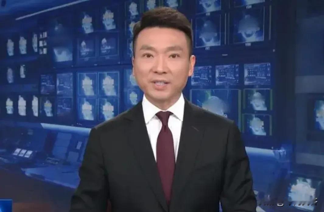 请问：央视主持人“康辉”的家乡，在？
答案：河北

请问：央视主持人“郭志坚”的