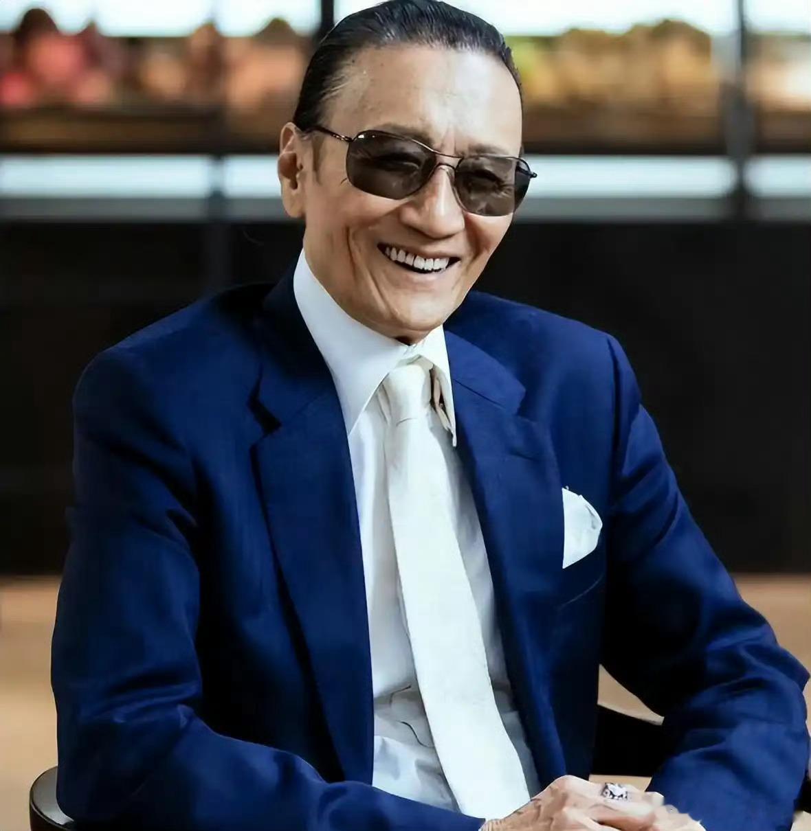 谢贤去世完全意料之外….一直都觉得他是一个身体很硬朗的人…rip四哥