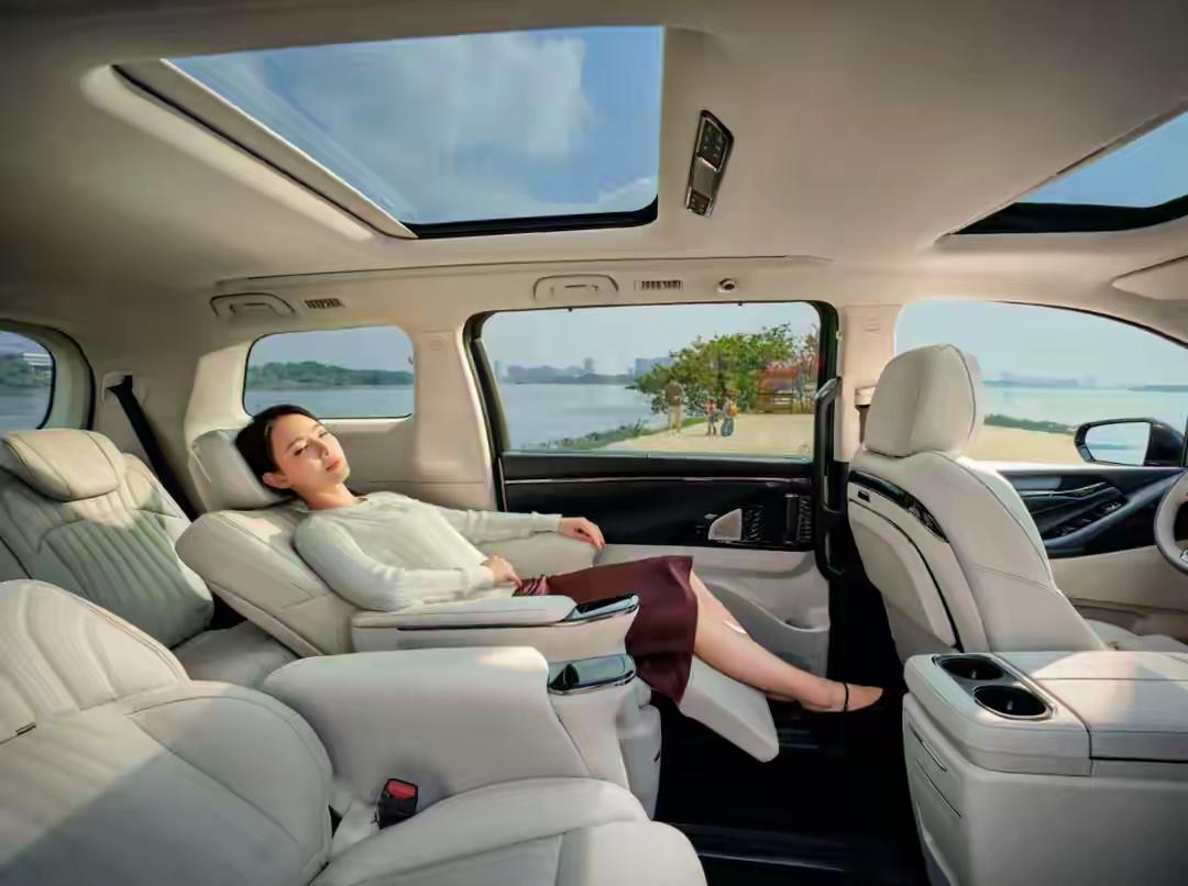 油价飙涨你会把油车换成电车吗?
 
真到油价一路猛涨的时候，很多人嘴上说着不换，