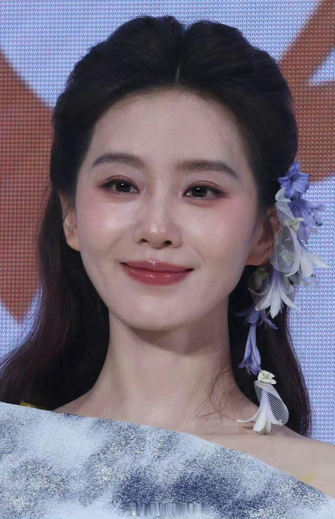 刘诗诗这生图也太生了生的非常美 