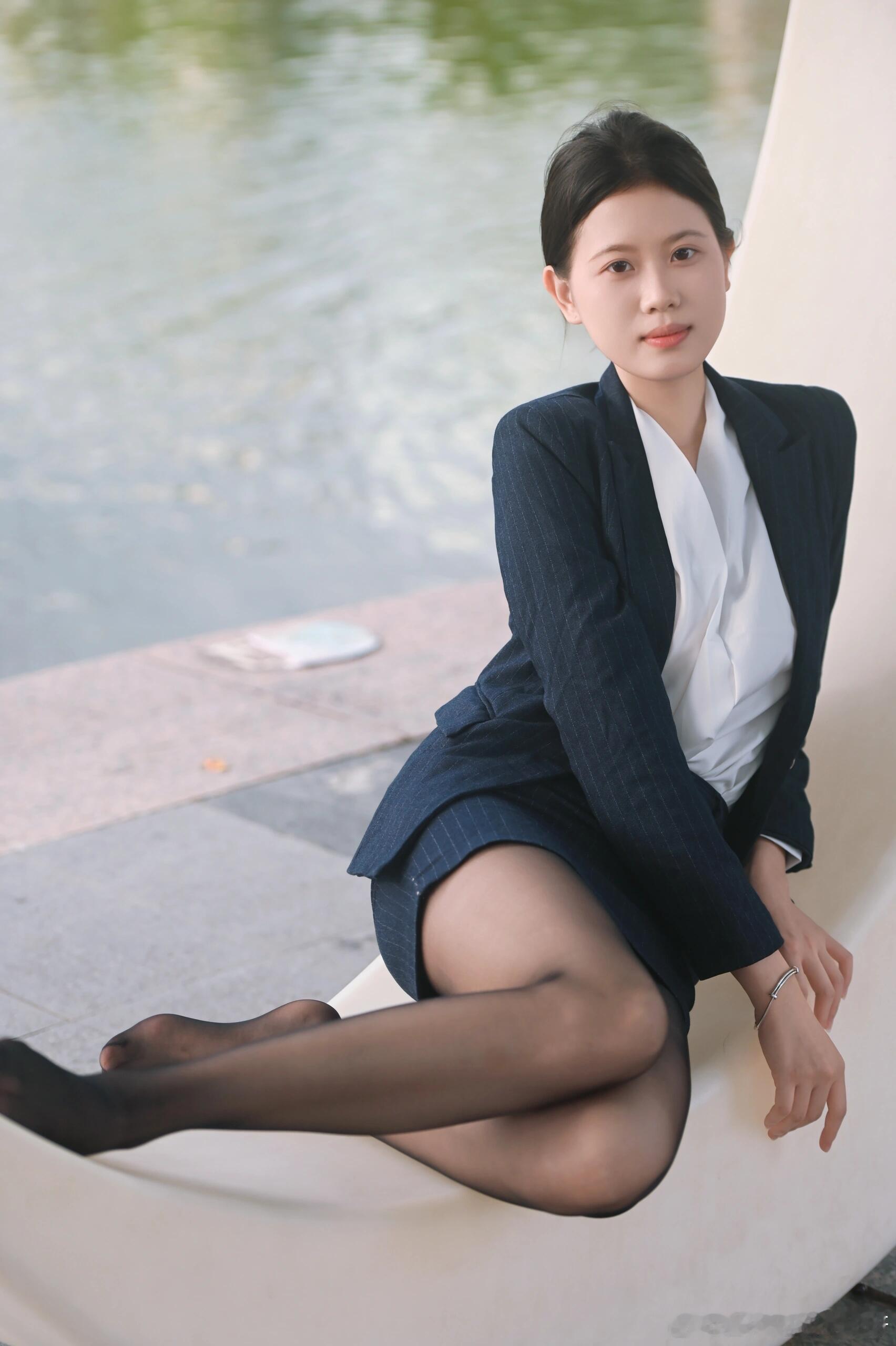 黑丝职业装～气质拉满～ ​​​