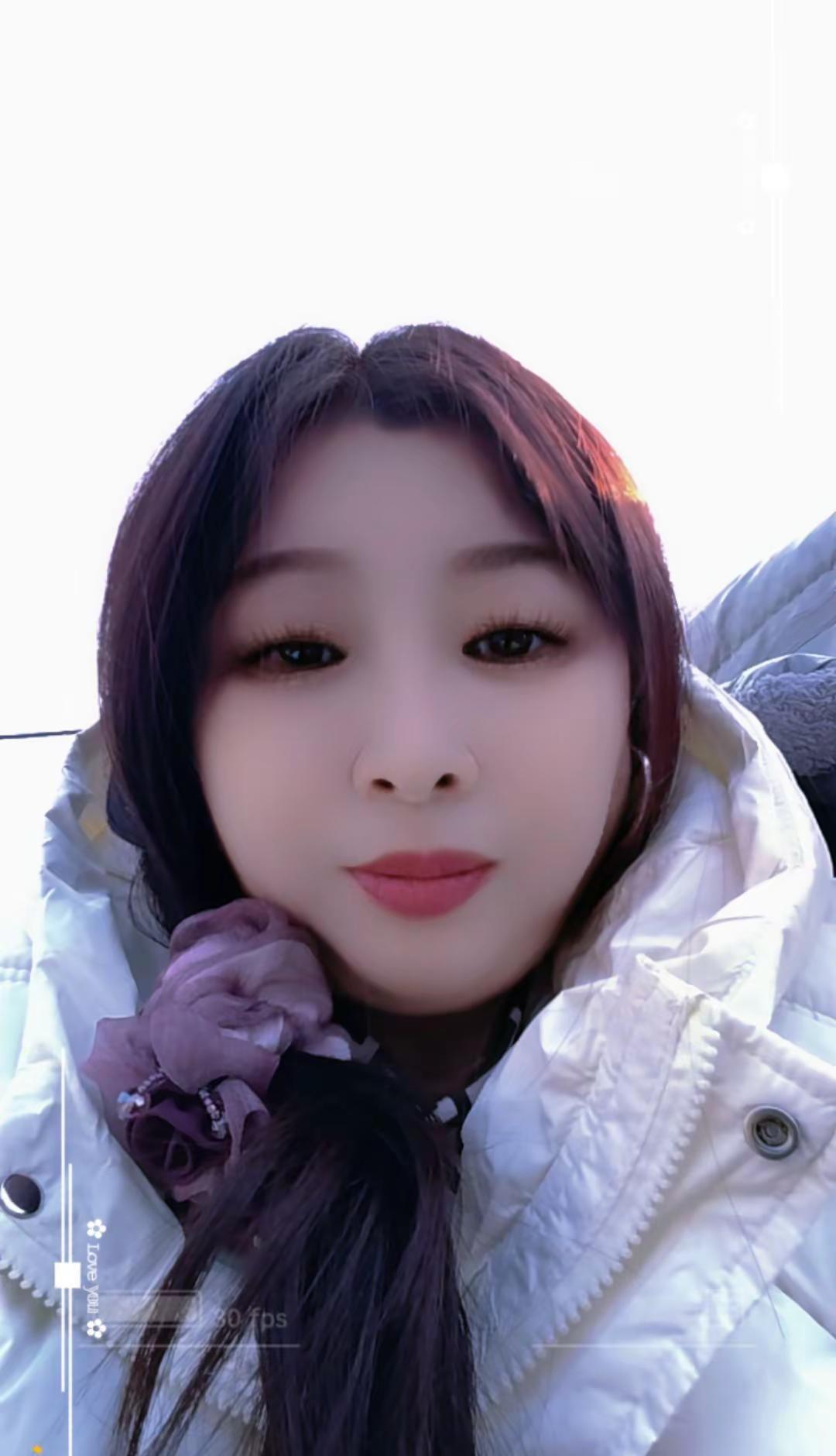 今天三八妇女节没收到礼物都出来！咱们8十1聚下，我下班了，生活该有的仪式感不能少