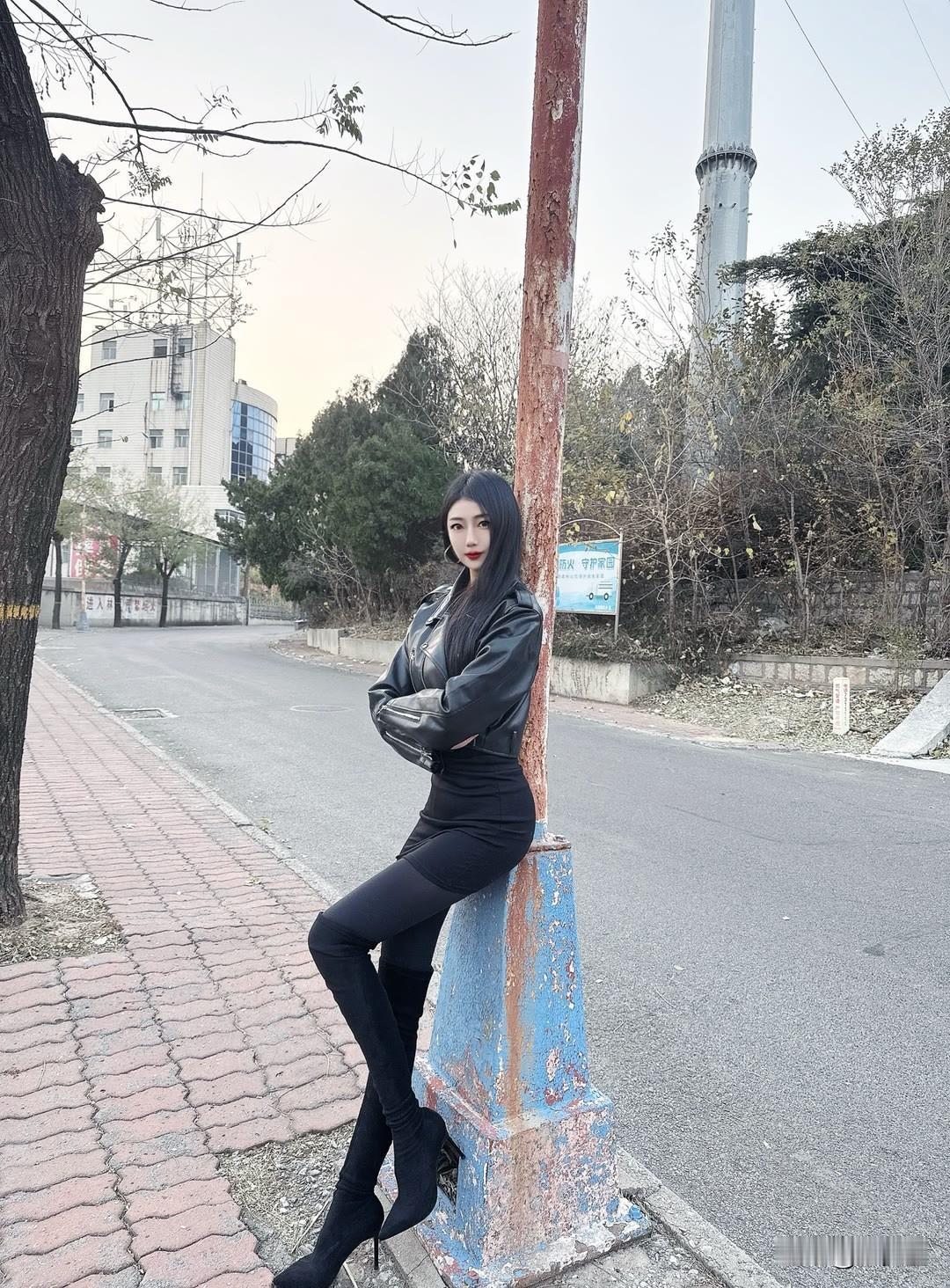 会穿搭真的加分，不同风格能展现多样气质。女人怎样穿搭，更显气质显气质穿搭风格