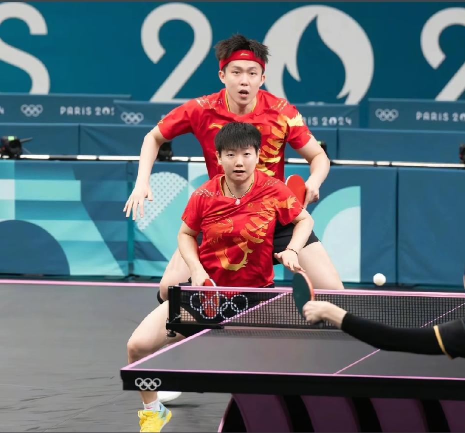 这日子过的是越来越有盼头了
莎头将出战美国大满贯混双
任尔东西南北风，最爱莎头