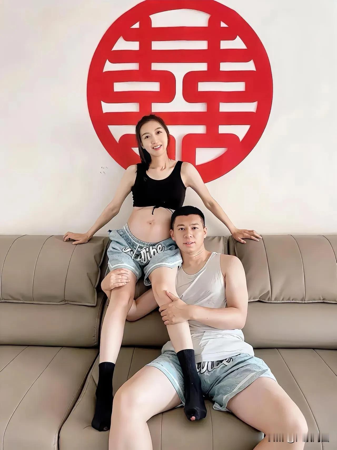 甜蜜孕妇情侣照，幸福满满！💕💕