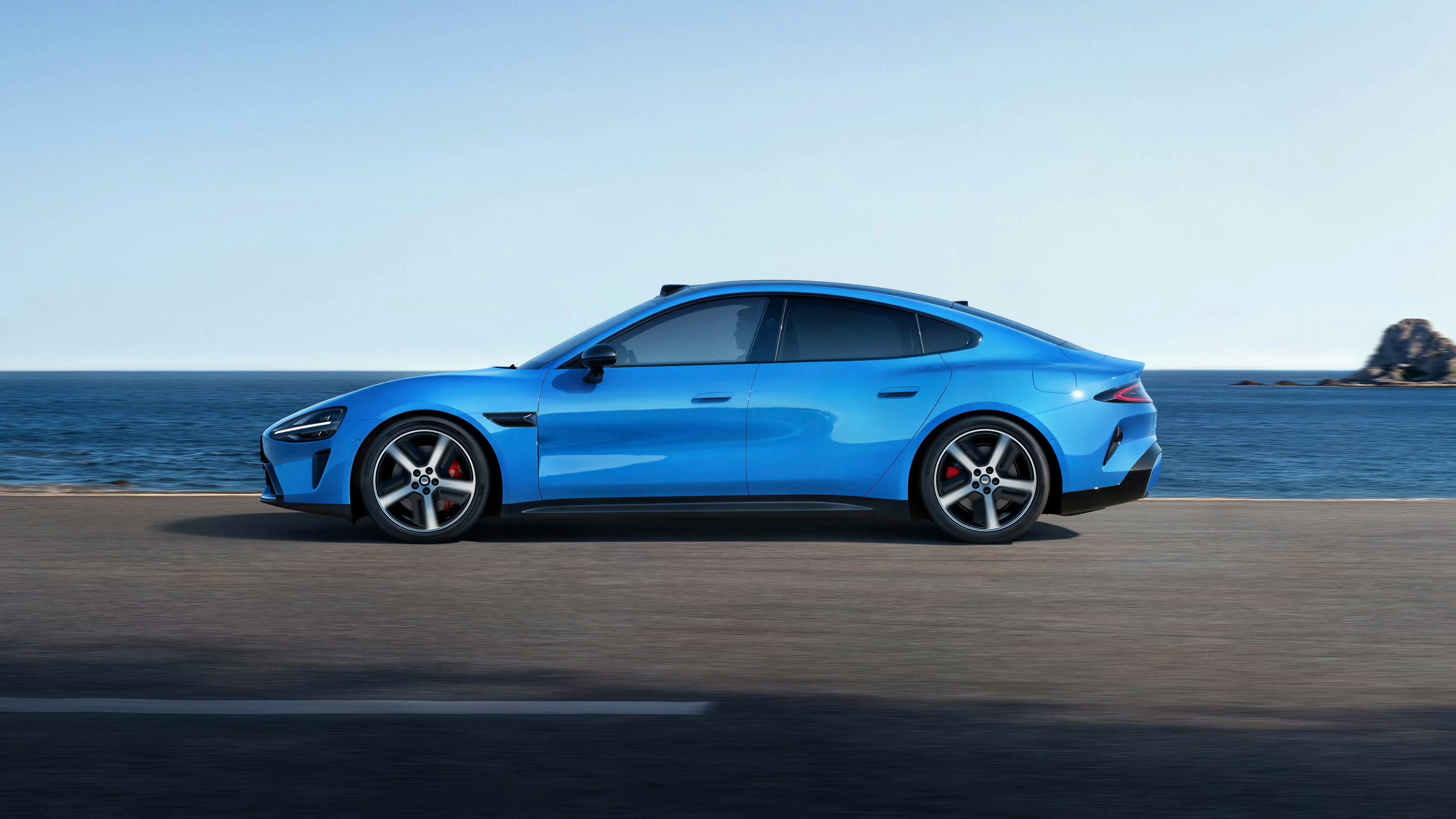 现款小米SU7的月销量最高纪录是2.9万，看看新SU7能突破这个数字吗？3月小米