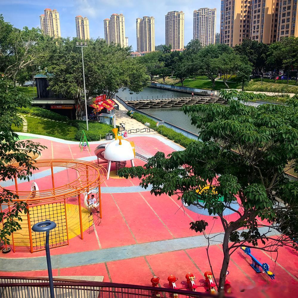 都说14亿人，找不出11个踢球的。

其实账本，早就写好了答案。

2022年，