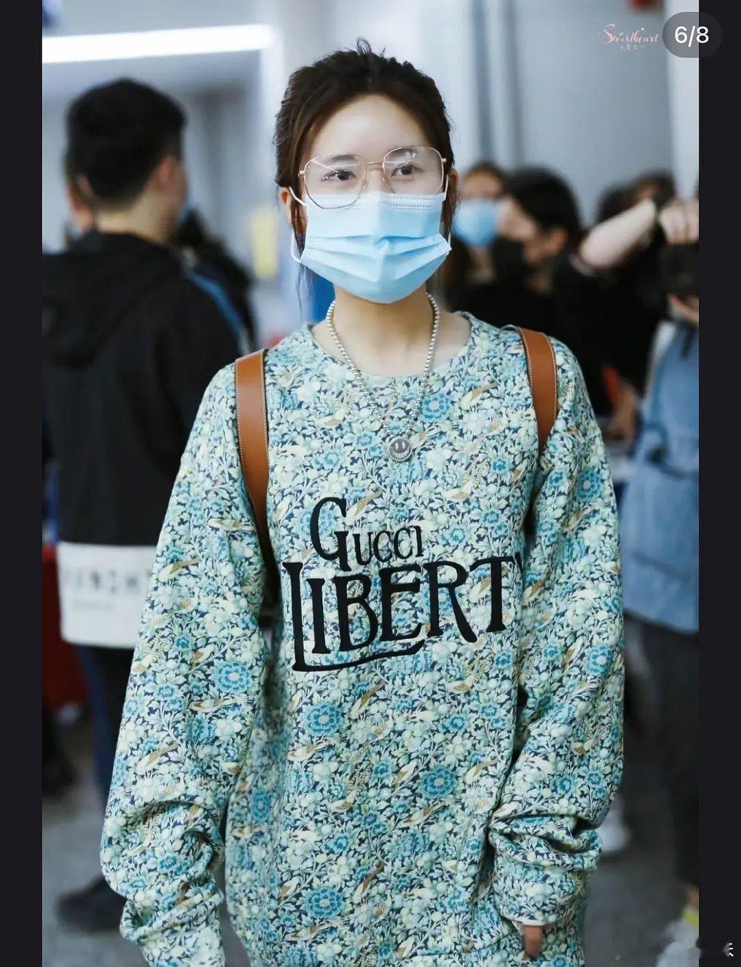 早期赵露思曝光！这不就一路人脸？到底谁在吹神颜？ 