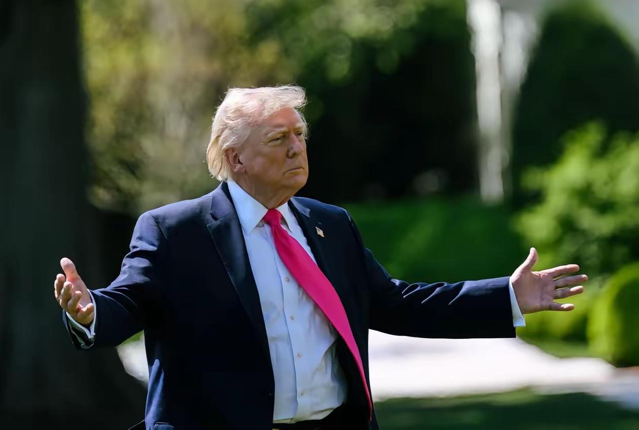 欧盟借给乌克兰的900亿欧元，特朗普会不会截胡？

欧盟借给乌克兰的900亿贷款