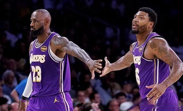 湖人迎来好消息！詹姆斯确定复出，斯马特或回归，三连败要终结？北京时间4月9日，湖