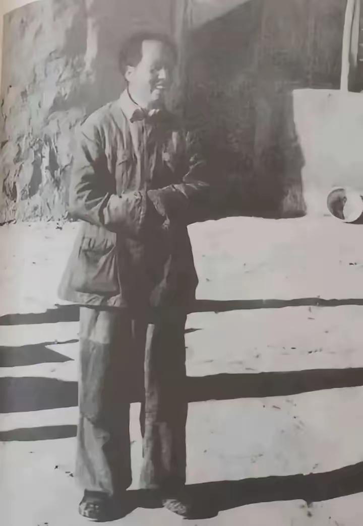 毛主席一句"不露肉不透风就行"，今天读来依然泪目！
 
谁能想到，开国领袖毛主席