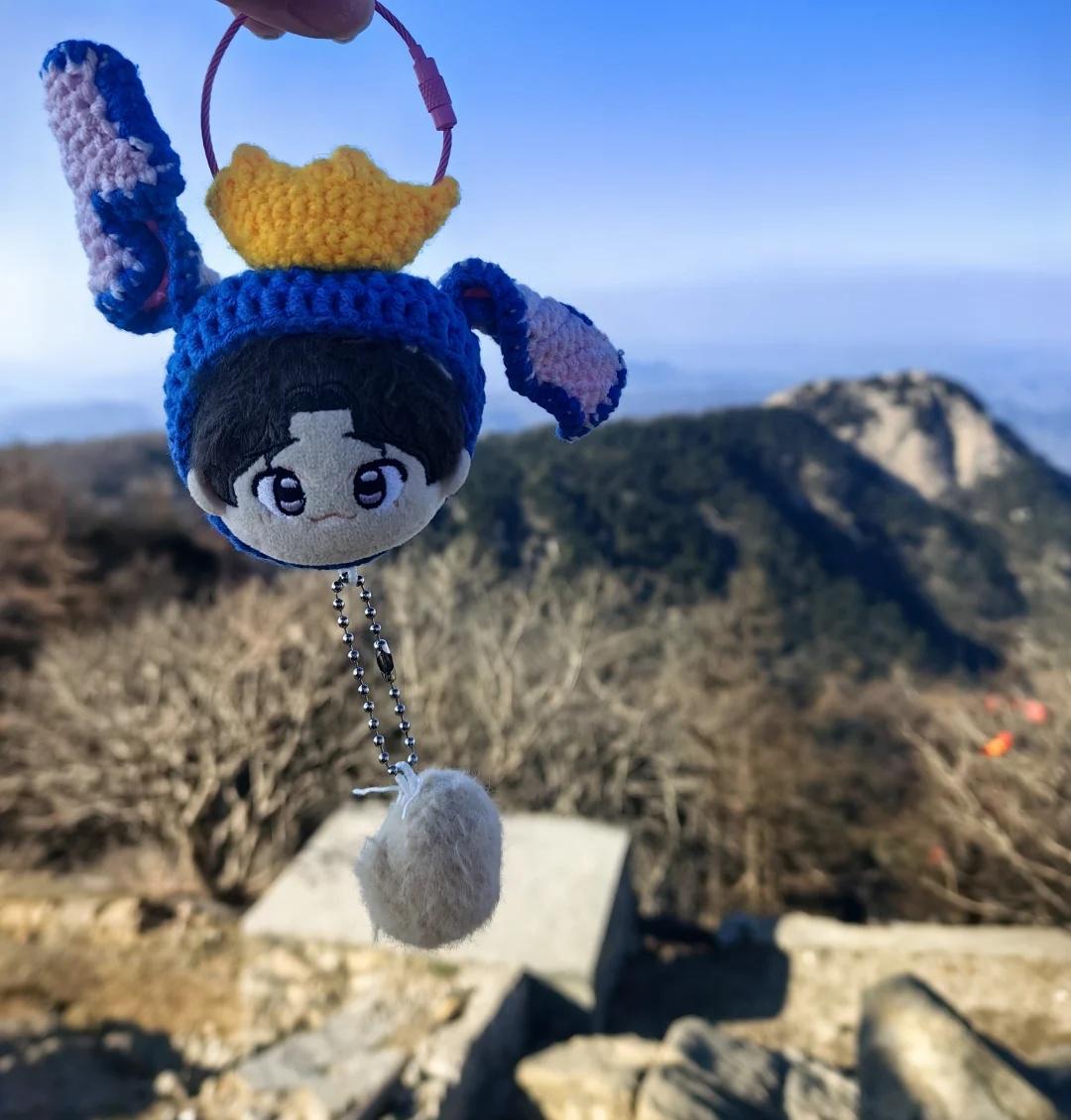 急，泰山寻娃！
4月4日玉皇顶到桃花峪索道路上不见[流泪]
看到请和我联系，万分