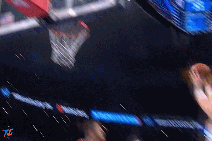 雷霆把东契奇扒光了……

NBA杯1/4决赛雷霆和独行侠打出了一场季后赛级别的球
