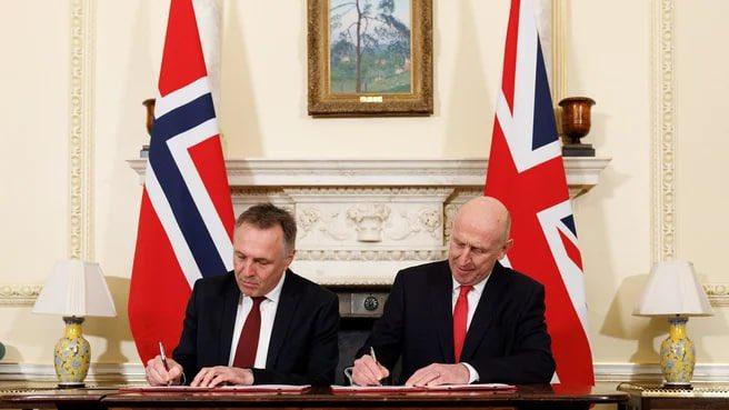 英国国防部表示，英国和挪威宣布建立联合海军联盟，以应对俄罗斯在北大西洋的威胁。