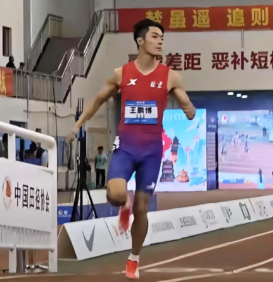 200米跑进21秒的中国十大短跑飞人（电计时）

1、谢震业，19.88秒，浙江