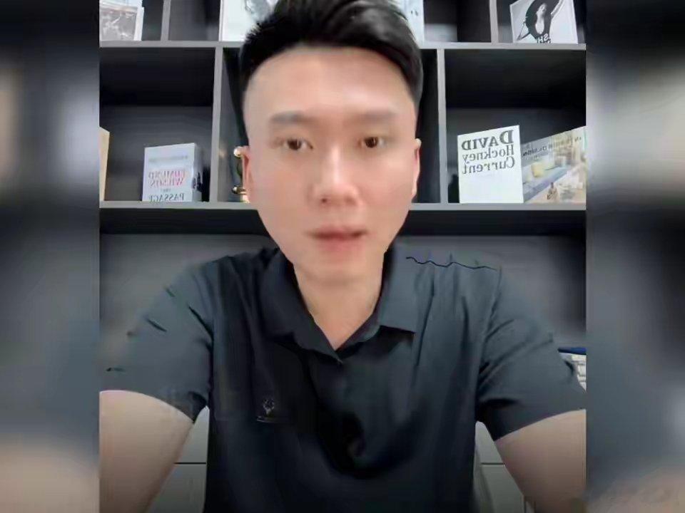 张家界女售票员正面硬刚留学生！必须为这份骨气点赞张家界这个事，我刷到的时候都看了