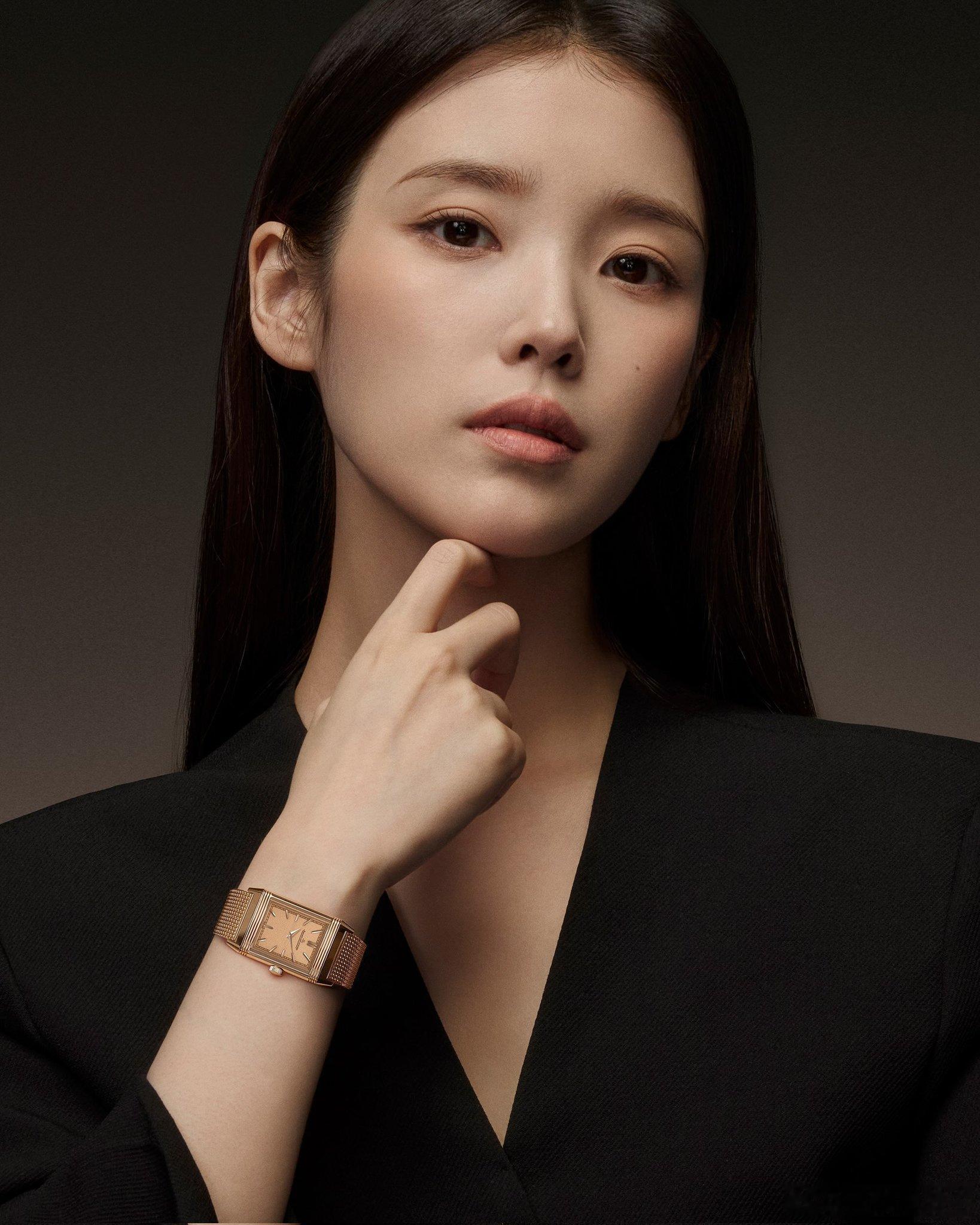IU 被任命为Jaeger-LeCoultre积家全新全球品牌大使。 
