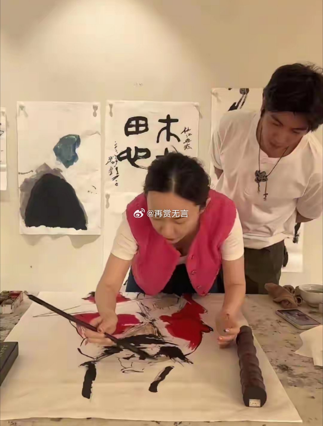 霍思燕的绘画水平，可以跟王诗龄一较高下了。 