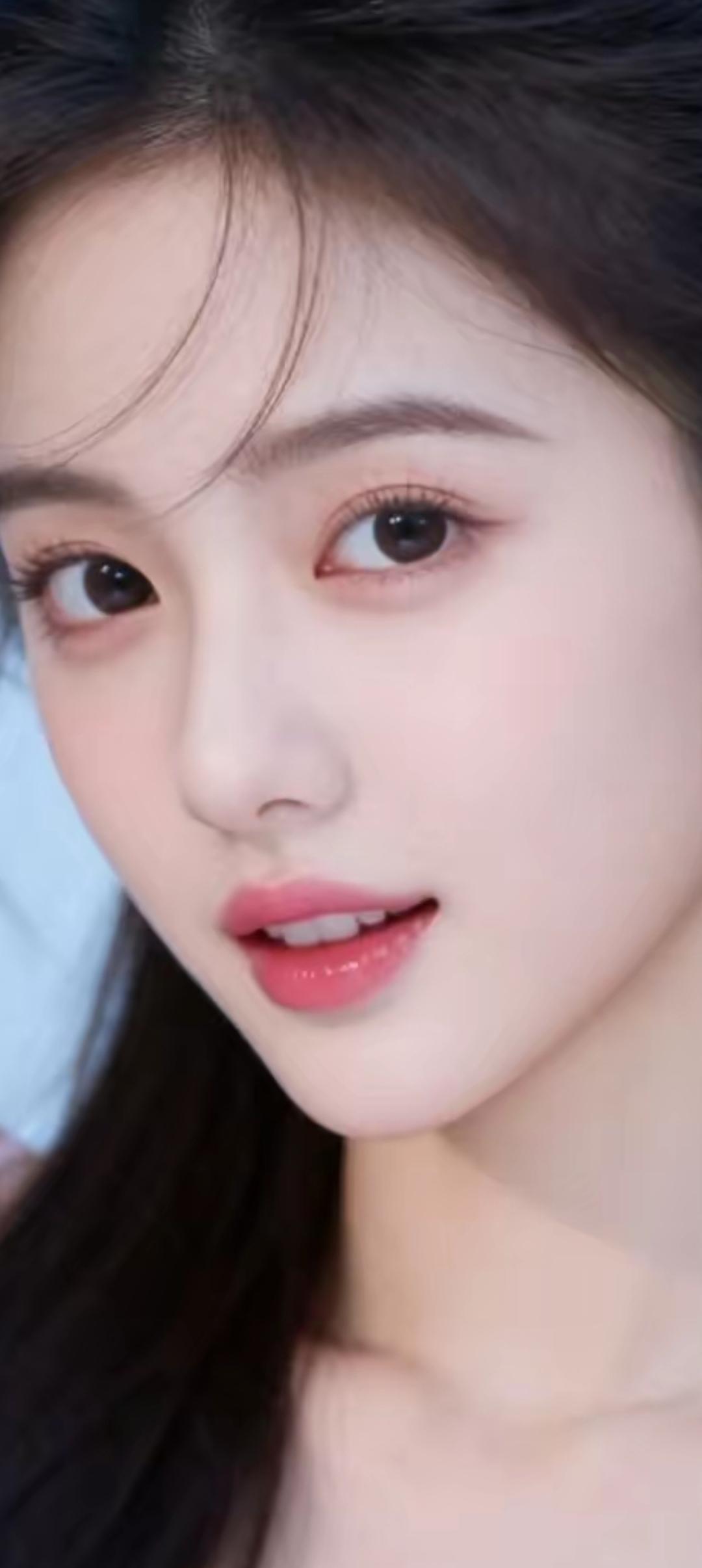 元气少女，甜美可人，温柔似水，惹人怜爱。🌸💖