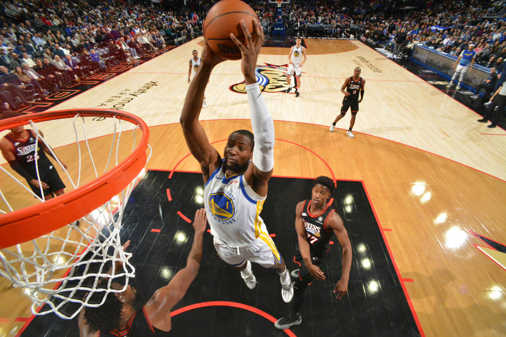 TK:这已不再是潜台词：库明加很可能/不可避免地离开勇士队，这一趋势正在逐步形成