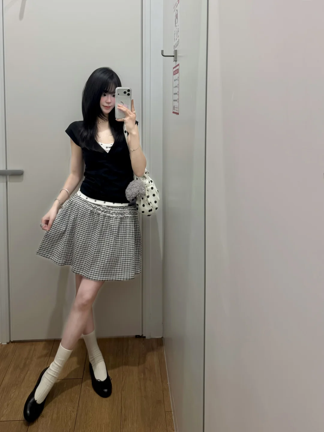 优衣库你bm库吧！🐰简单干净黑白好清爽啊