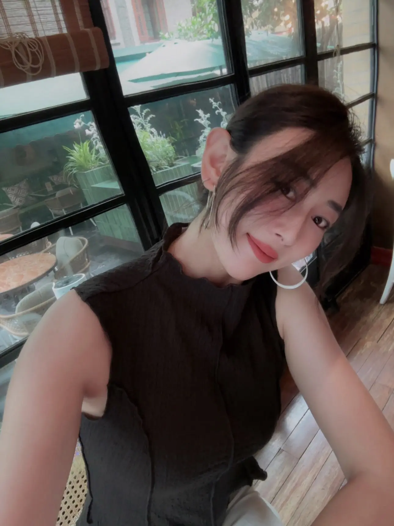 生活中那些该来的和不该来的风雨，都经历了，那些该受和不该受的委屈，也全...