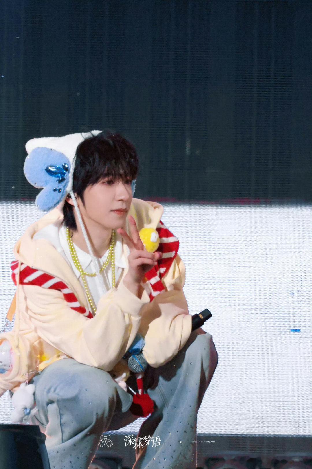 贺峻霖体测成绩 贺峻霖的体测成绩让人忍不住点赞，优异的表现离不开平时的坚持和锻炼