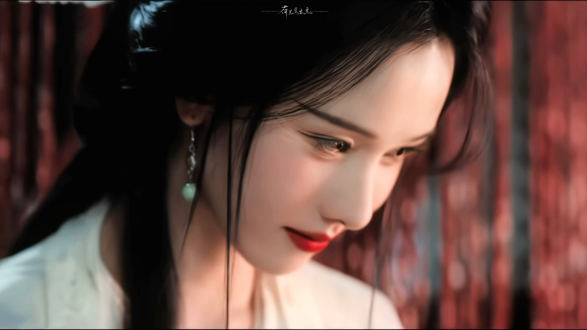 雾妄言美近乎妖 