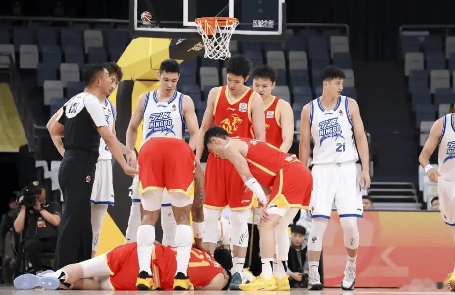 自24-25赛季夺冠捧杯开始，全运会预赛、亚洲杯正赛、全运会绝赛、11月末世预赛