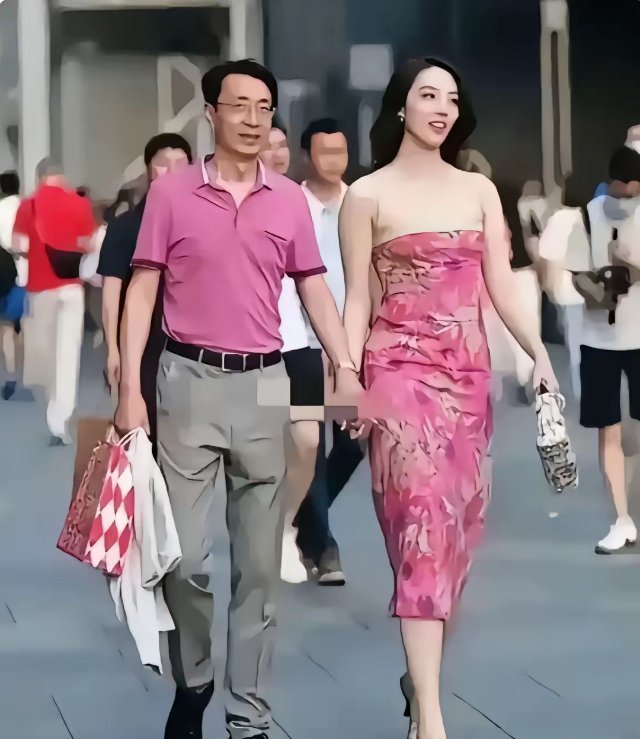经典很难超越，传奇不过时！中油那种权和金钱的气质果真不一样，有钱有见识有背景，普