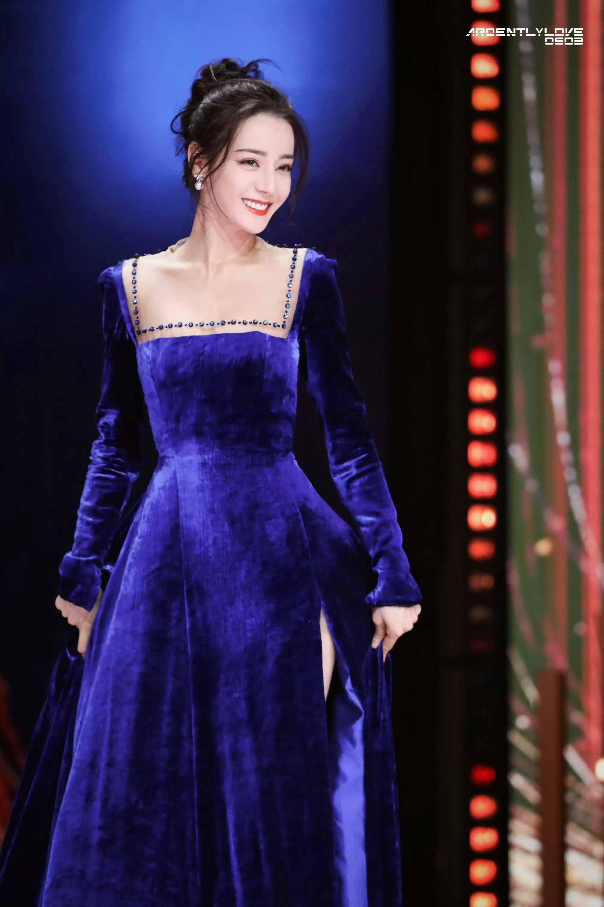 女明星蓝色妖姬造型，你pick❓赵丽颖  ｜ 刘诗诗 ｜ 迪丽热巴鞠婧祎  ｜ 