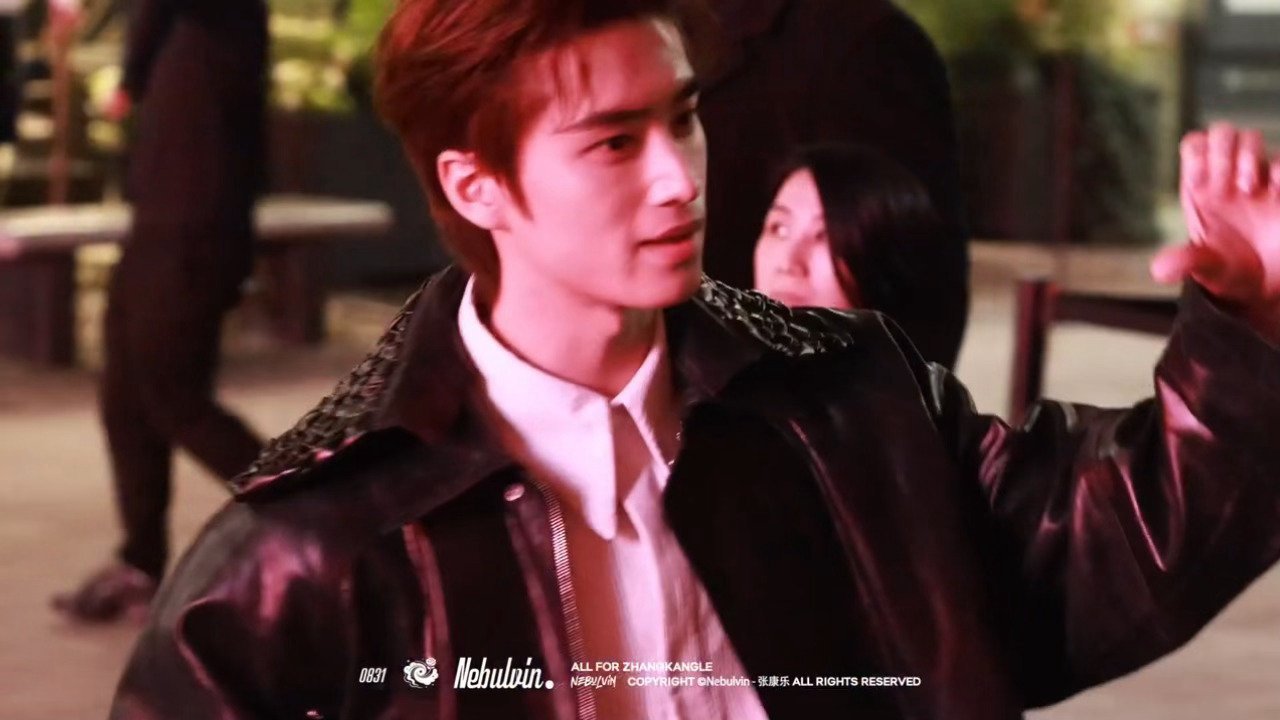 米兰时装周 米兰时装周还没开始就让我见到如此帅气的张康乐了🙈张康乐身材和颜值一