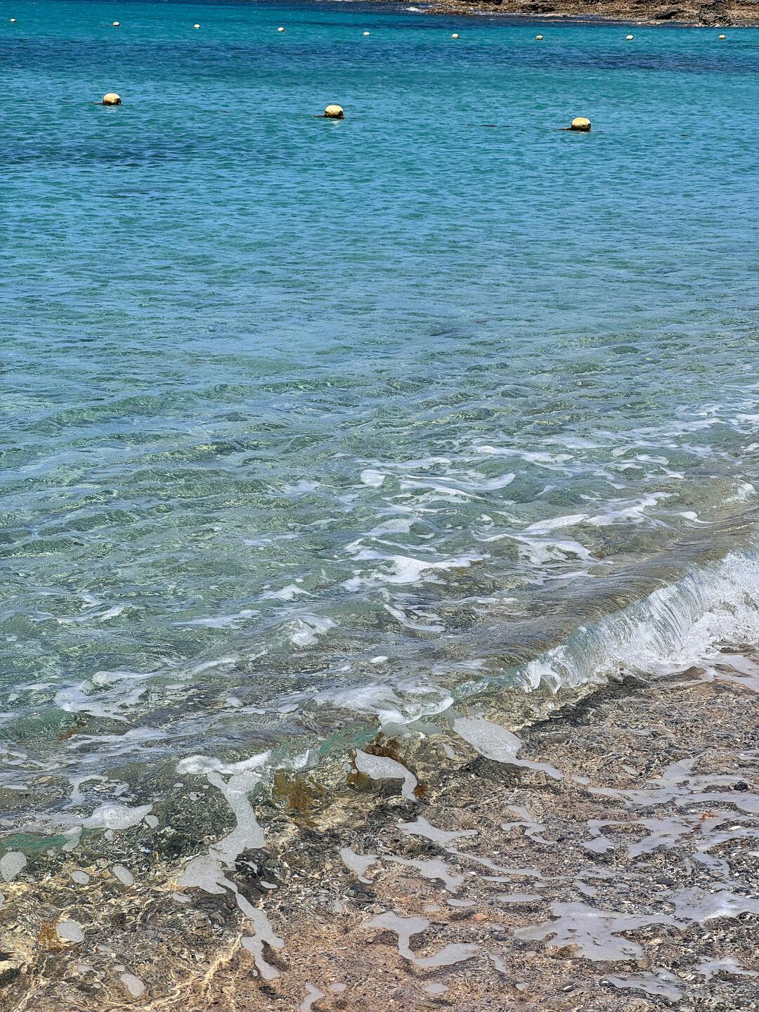 早听说垦丁美，也没人告诉我真的是玻璃海啊