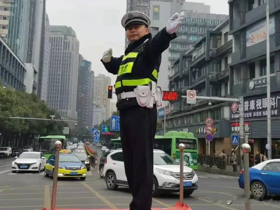 言为心声！此文说出了广大民警的心里话！[赞][赞][赞]