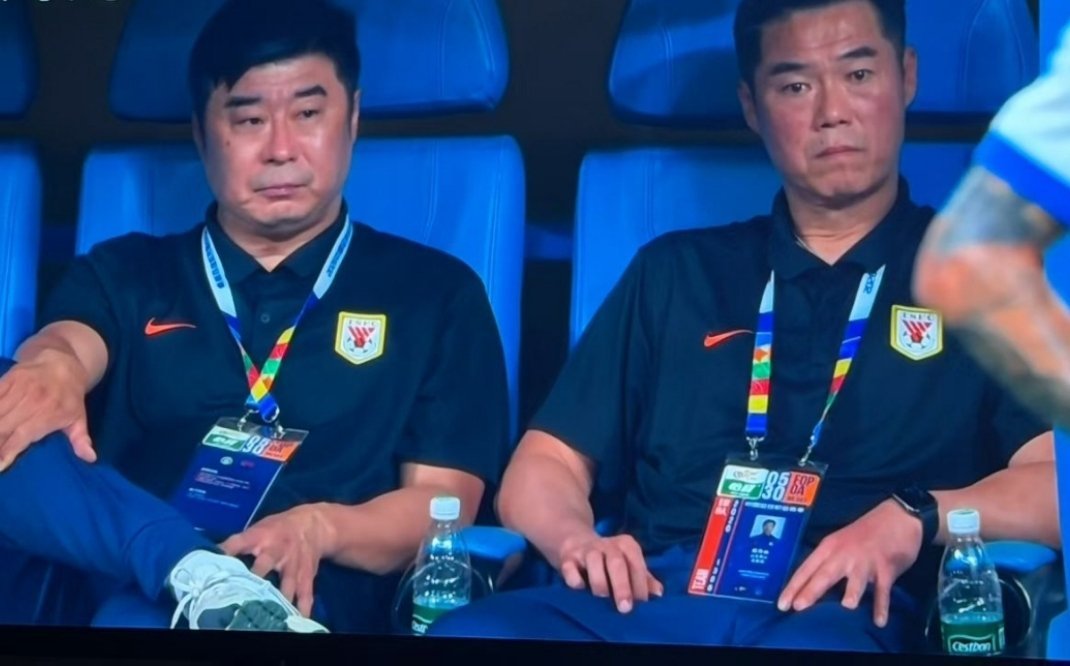 这一瞬间的定格，唉，无能为力！ 