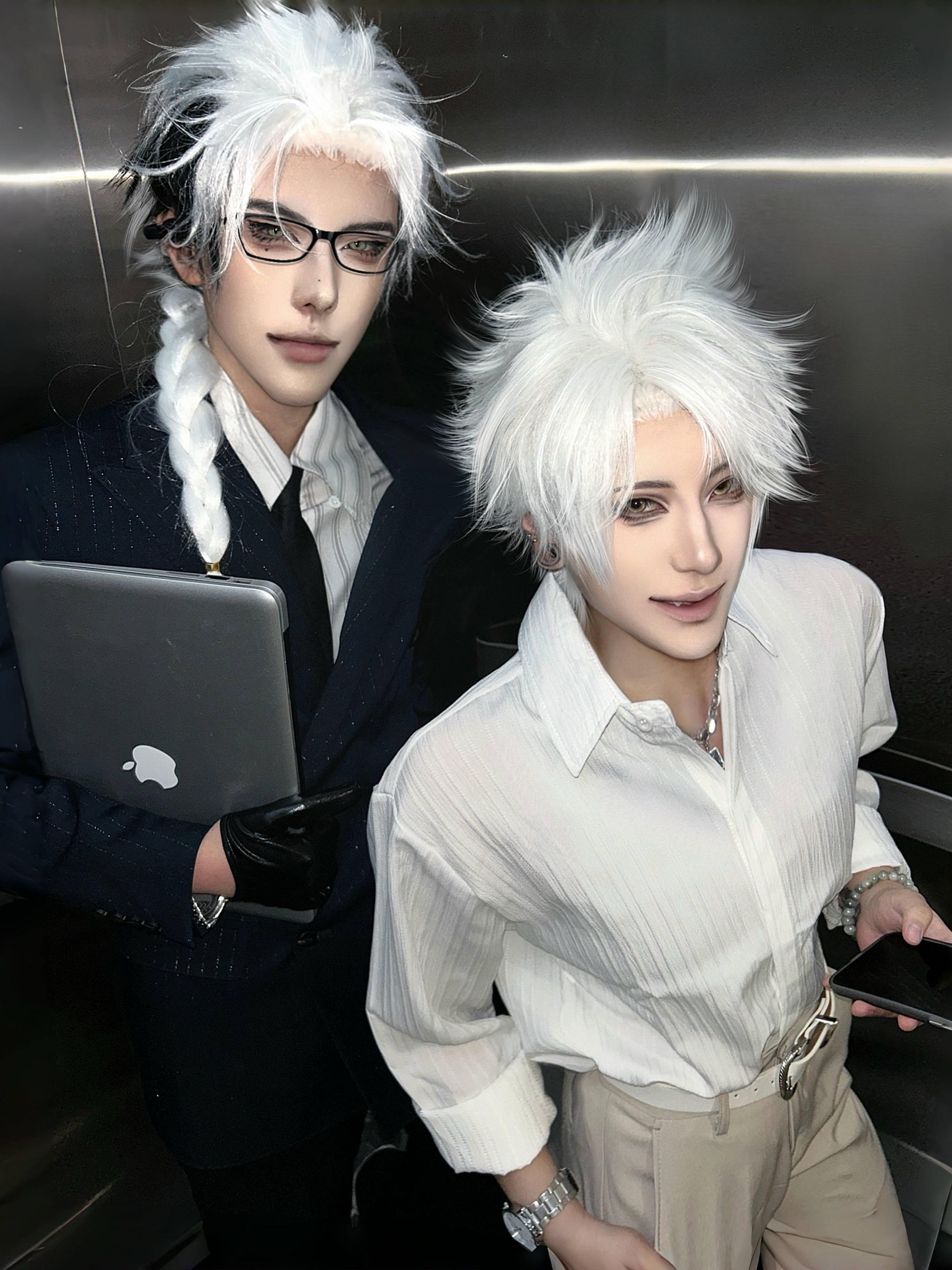纯情男秘火辣辣。