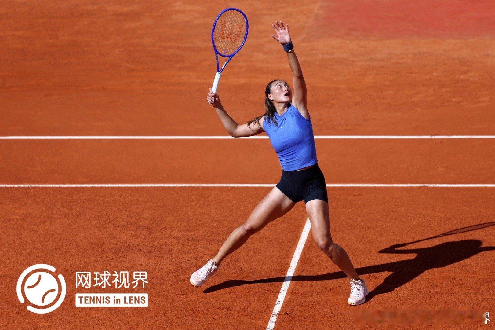 马德里站签表郑钦文首轮轮空，首场比赛将对阵克鲁格与肯宁的胜者，第三轮或将再战莱巴