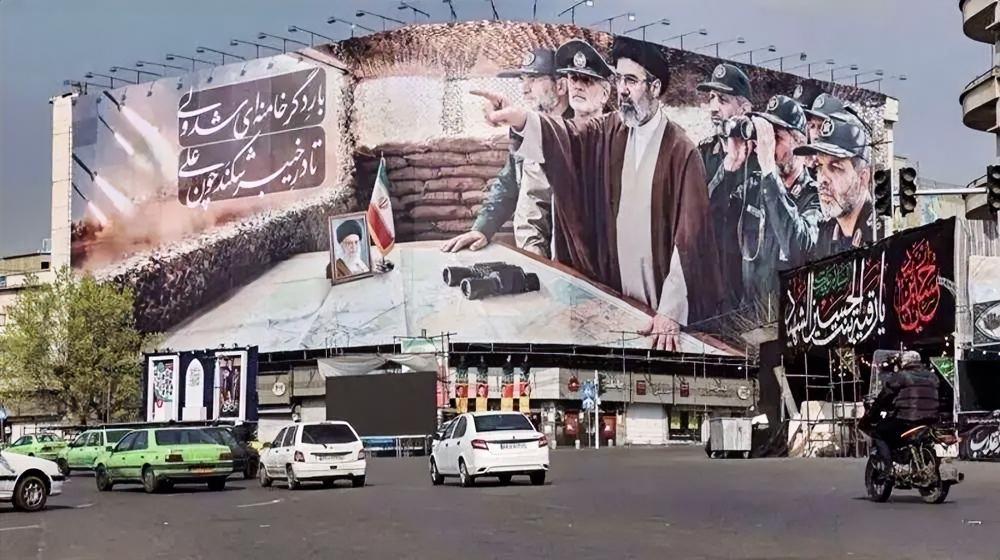 伊朗退了一步！他们这是给了美国谈判的希望？

据伊朗新闻电视台3月25日援引一名