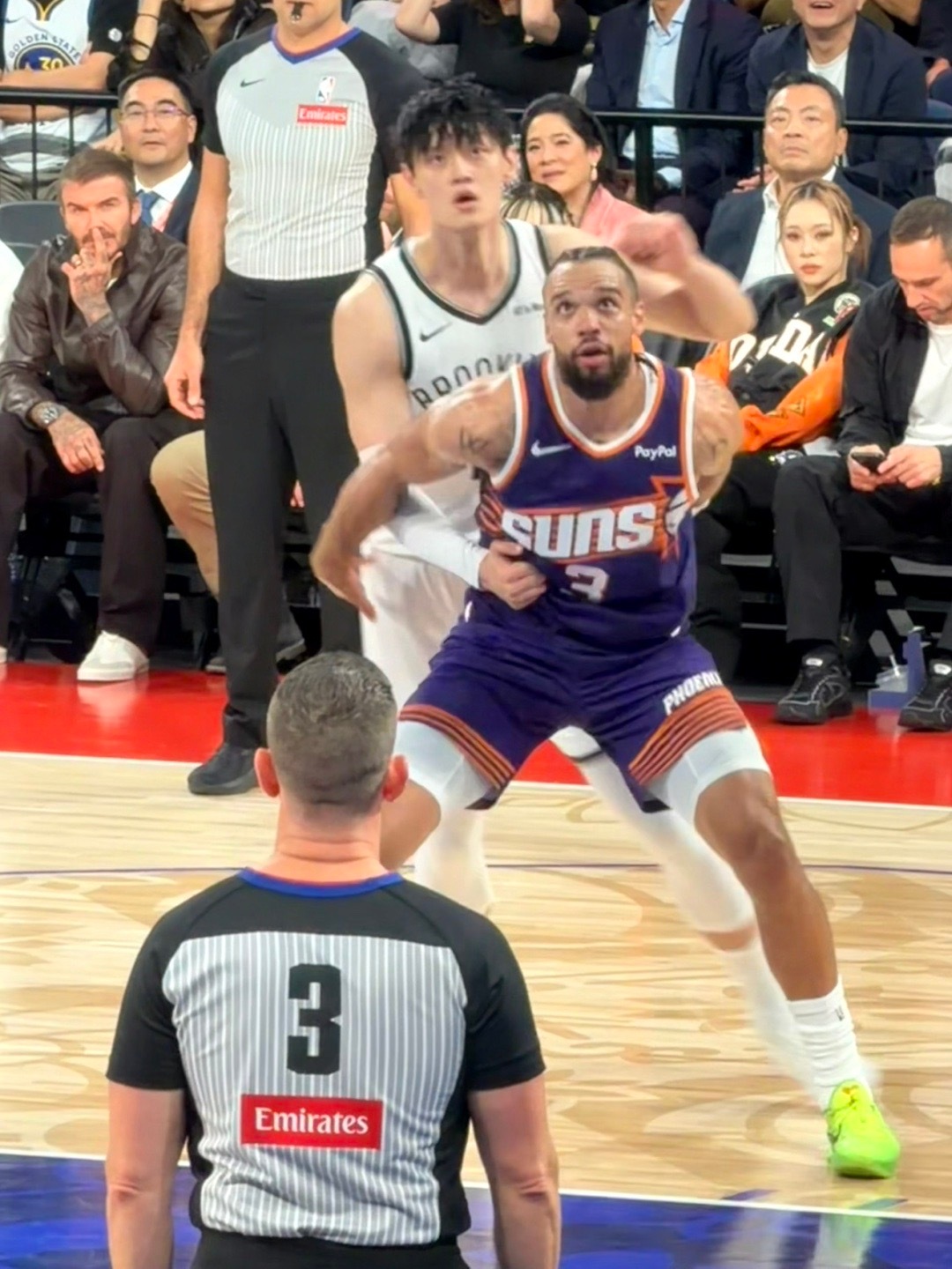 曾凡博断狄龙这一下，我嗓子都喊哑了！虽然两犯了，但断的好！！！NBA中国赛202