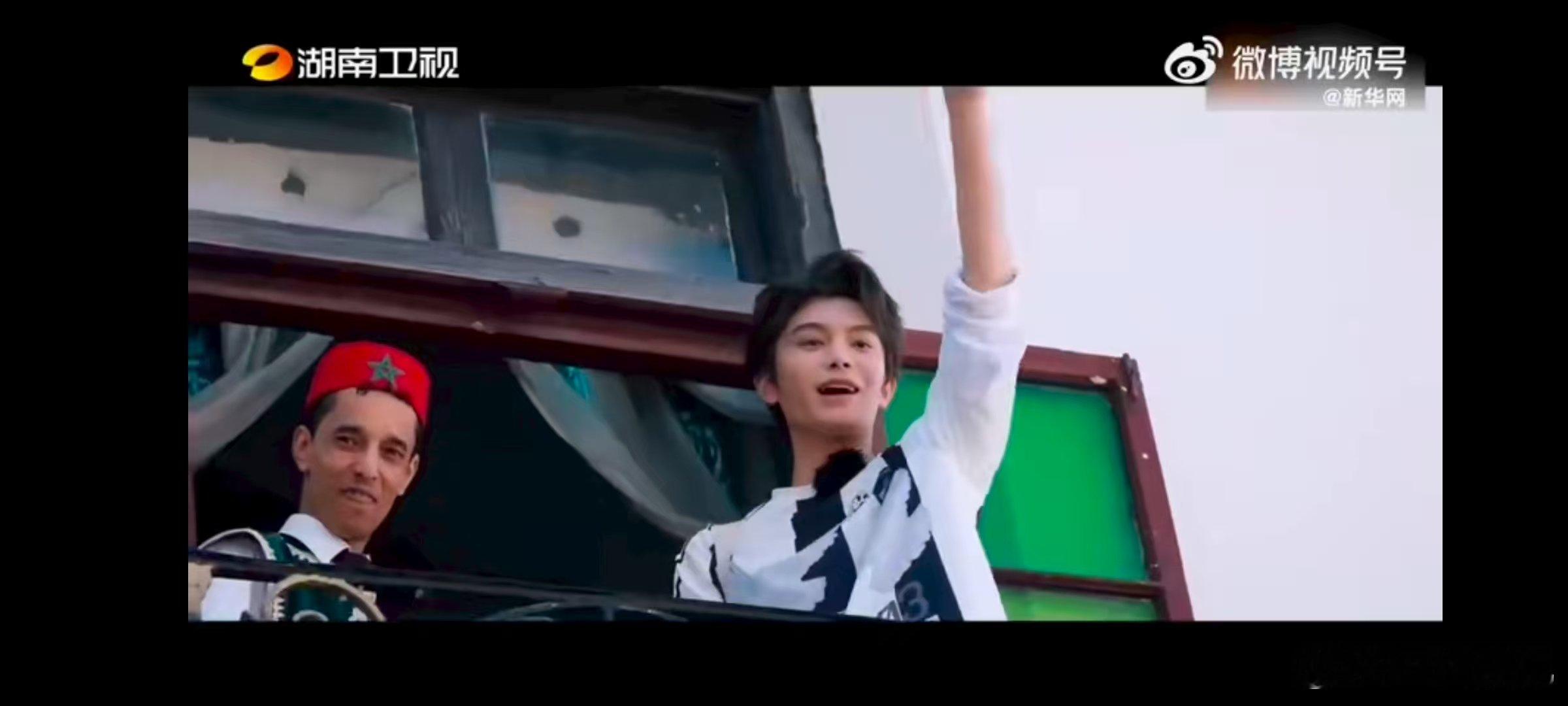 为传播中华文化的他们加油点赞中餐厅中餐厅名场面哇！丁禹兮海外双语传播美食文化超有