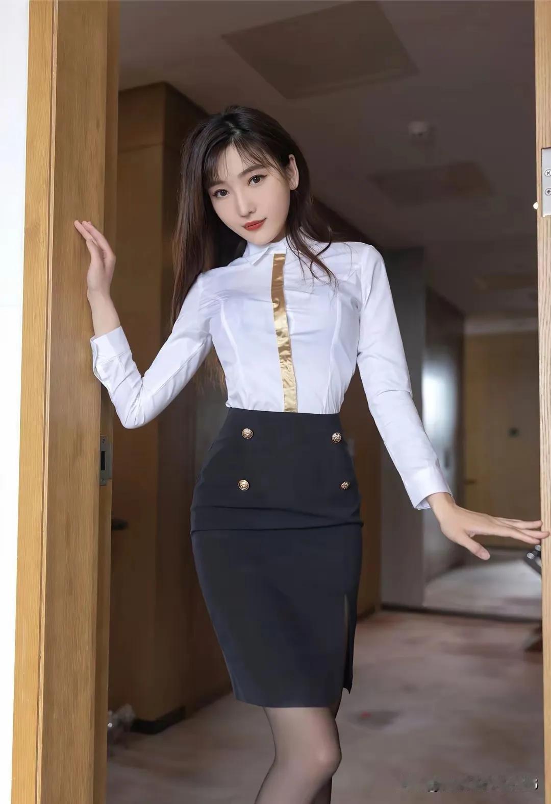萱萱与安然，两大美女齐登场
