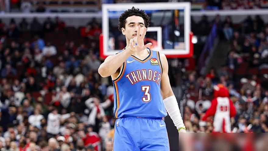 贾里德-麦凯恩：76人场均6.6分的边缘人，到雷霆直接飙12+还屡砍20+！