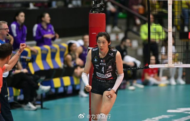 欧冠1/4决赛第二回合，科内在2比0保证晋级四强之后，第三局逐步换上替补球员，朱