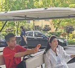 7月10日罗姣和徐子崴带着微辣团队小伙伴将齐聚厦门，准备参加演出活动。
期待他们