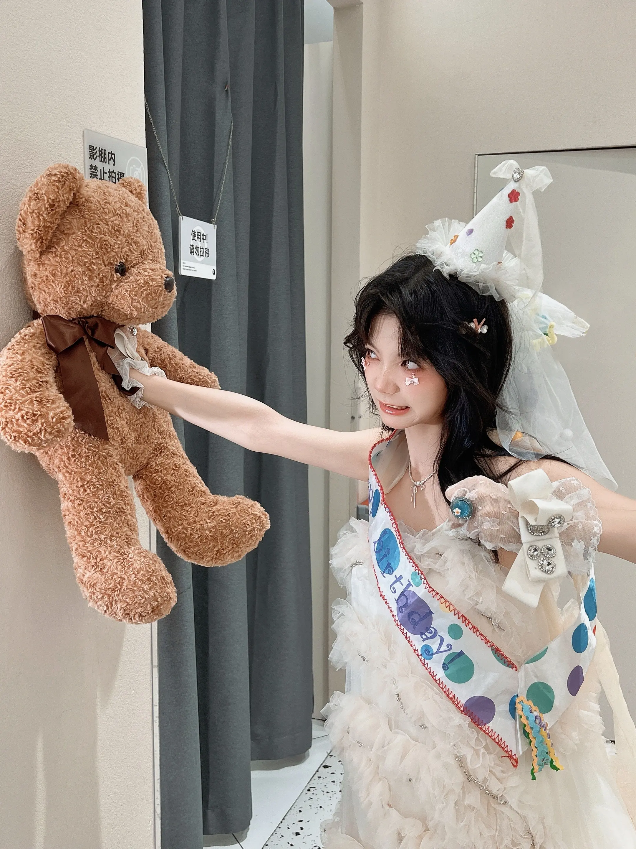 你怎么不祝我生日快乐！嘿嘿嘿提前来拍生日写真啦嘿嘿嘿 之前在都没有在生...