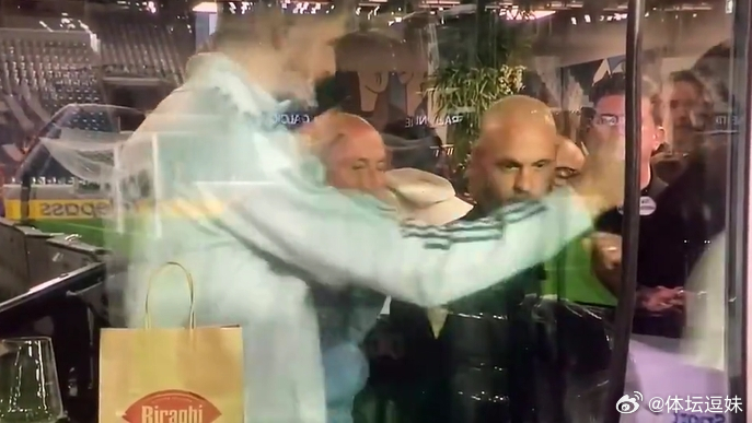 【又半场开香槟？】世预赛欧洲区附加赛半决赛时，波黑队点球淘汰威尔士，意大利球员被