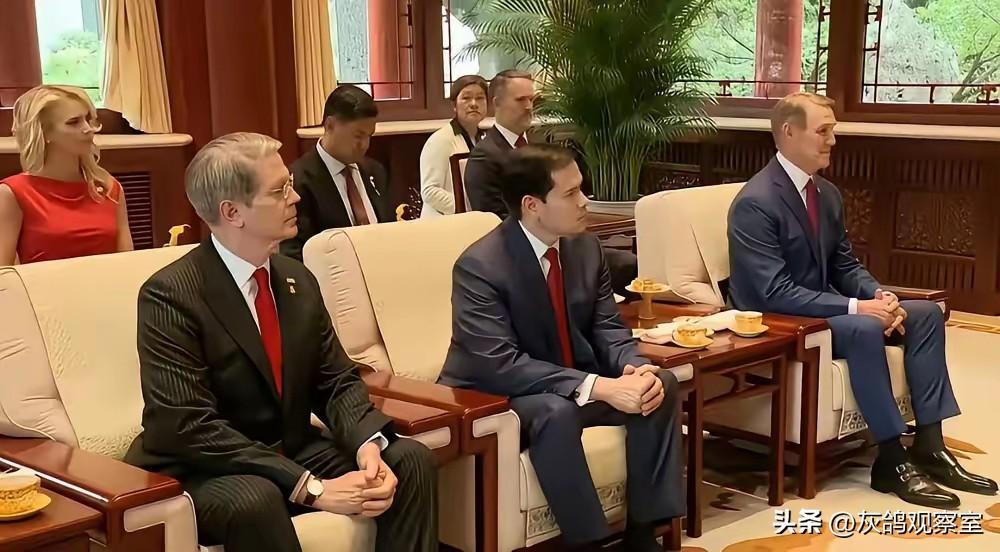 普京结束访华你有什么想说的强大才是王道！