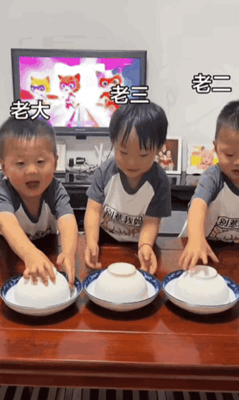 养儿防老，还是得看老大。