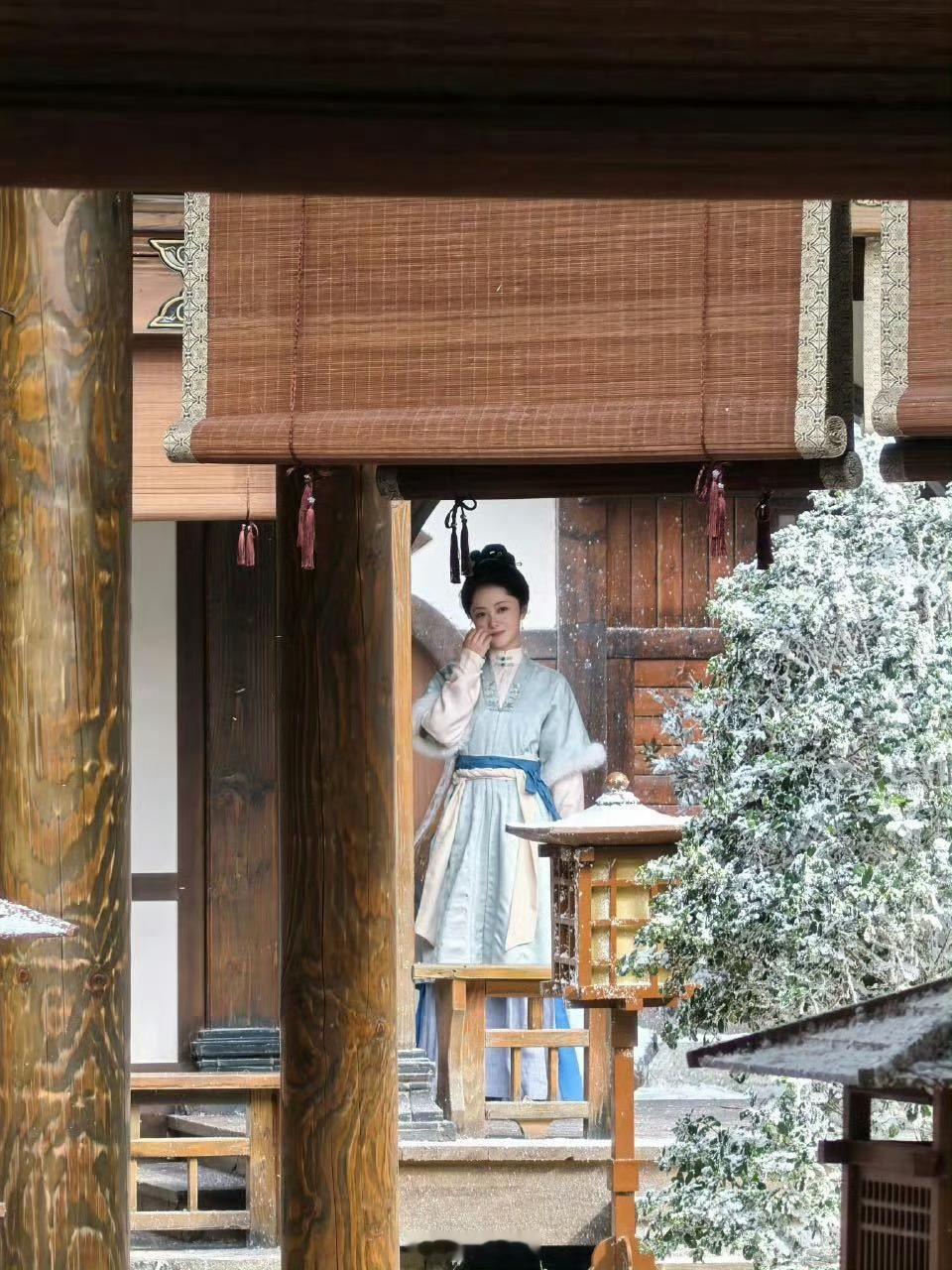 谭松韵 清冷美人一直觉得她可爱，没想到清冷风也驾驭的这么好！！ ​​​