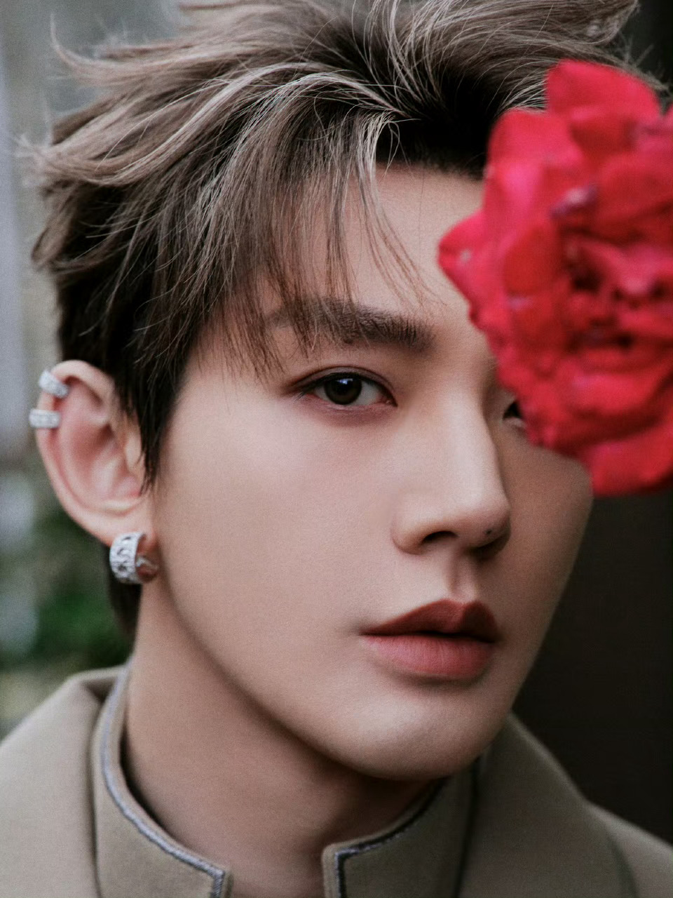 风月不相关停拍到现在邓为总算要露面了，感慨下一个流量🥜怎么混成了这样，也是行业